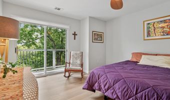 20594 CORNSTALK Ter 201, Ashburn, VA 20147