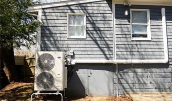 21 Carpenter Ave, Barrington, RI 02806