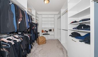 33 WATERTON Dr, Bear, DE 19701