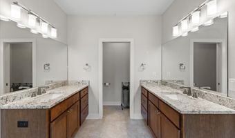 2908 NW Sharmin Dr, Ankeny, IA 50023