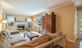 1925 Norway Rd, Ann Arbor, MI 48104