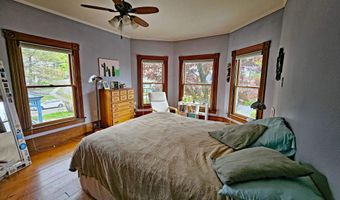 30 Chapin St, Brattleboro, VT 05301