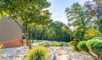 1921 Tabby Ln, Altavista, VA 24517