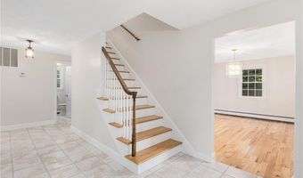 475 Red Chimney Dr, Warwick, RI 02886