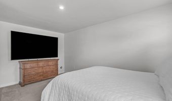 1092 Ambergate Sta, Apex, NC 27502