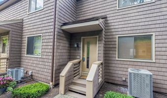 166 Old Brookfield Rd 11-1, Danbury, CT 06811