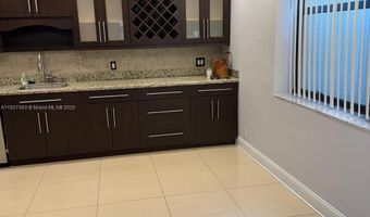 20401 NE 30th Ave 124-8, Aventura, FL 33180
