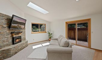 1671 NE Meerkat Ave, Bend, OR 97701