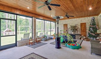 221 Lost Oak Ln, Brandon, MS 39047