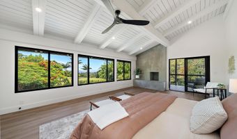965 Hog Back Rd, Haiku, HI 96708