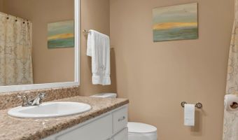 2704 PINE MANOR Ln, Albany, GA 31707