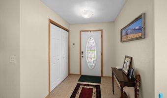 1012 E Magnolia Dr, Brandon, SD 57005