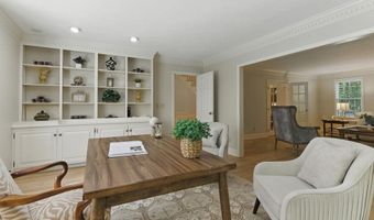 68 Perry Rd, Bedford, NH 03110