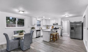 1464 Greenville Dr, Bellingham, WA 98226