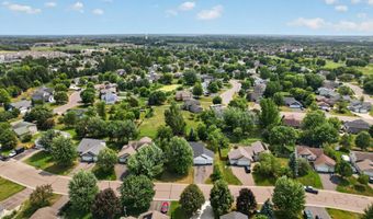 10607 56th St NE, Albertville, MN 55301