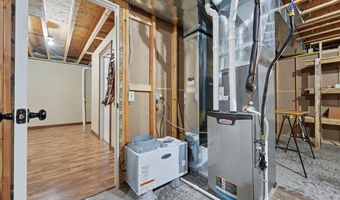 2544 Avery Ln, Altoona, WI 54720