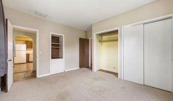 1112 Elkhorn St, Belle Fourche, SD 57717