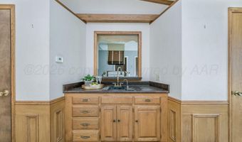 107 Parkview Dr, Amarillo, TX 79106
