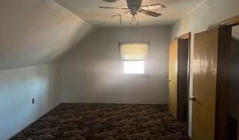 7404 POPLAR Ave, Baltimore, MD 21224