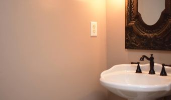 160 SHIRAZ St, Alabaster, AL 35007