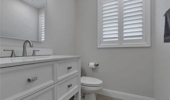 28 Ashley St, Cranston, RI 02920