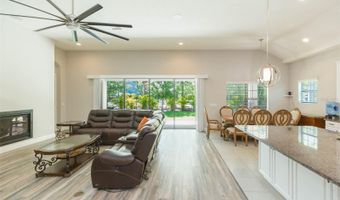 6331 VOYAGERS Pl, Apollo Beach, FL 33572