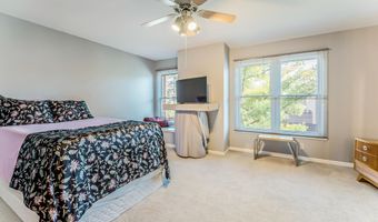 531 Liberty Pointe Dr, Ann Arbor, MI 48103