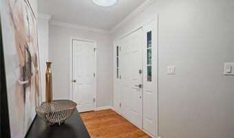 10965 Pinehigh Dr, Alpharetta, GA 30022