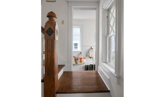 43 Howard St, Newport, RI 02840