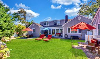 336 Richmond Ave, Amityville, NY 11701