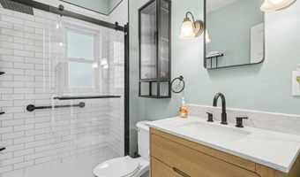 982 Highland St, Columbus, OH 43201