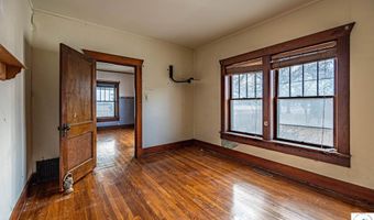 311 E Dover St, Appleton City, MO 64724