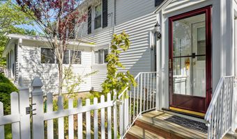 75 Ledgelawn Ave, Bar Harbor, ME 04609