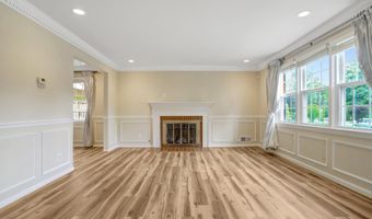 7623 ARLEN St, Annandale, VA 22003