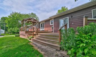 907 A Ave, Armstrong, IA 50514