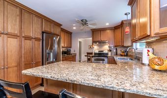 14 Briarwood Ln, Amherst, NH 03031
