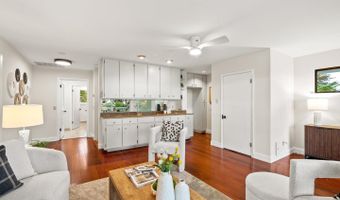 320 Cliff Dr, Aptos, CA 95003