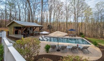 153 Finn Hollow Ln, Advance, NC 27006