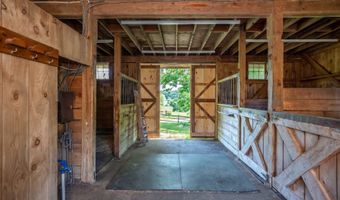 46 Crane Ln, Bethlehem, CT 06751