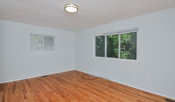 3187 Plymouth Rd Rd, Ann Arbor, MI 48105