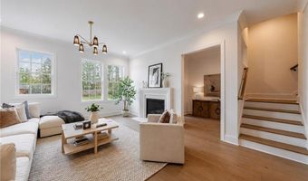 245 Mayfair Ct, Alpharetta, GA 30009
