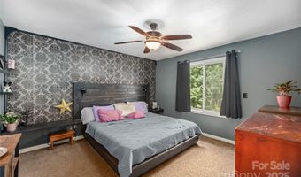 2 Muirfield Ct, Arden, NC 28704