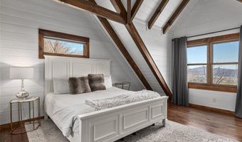 25 Crestwood Dr, Arden, NC 28704