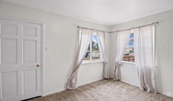 402-4 Santa Barbara St, Oceanside, CA 92058