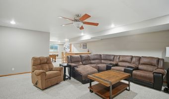 4942 Hemingway Dr, Ames, IA 50014