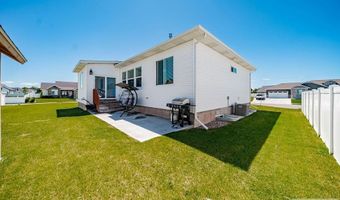 4839 Luxor Dr, Ammon, ID 83401