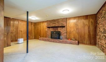 51 Bell Rd, Asheville, NC 28805