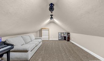 748 Dell Rd, Chubbuck, ID 83202