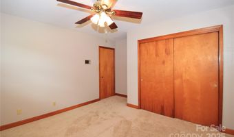 20 Sand Hill School Rd, Asheville, NC 28806