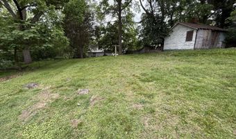 5 Smith St, Athens, OH 45701